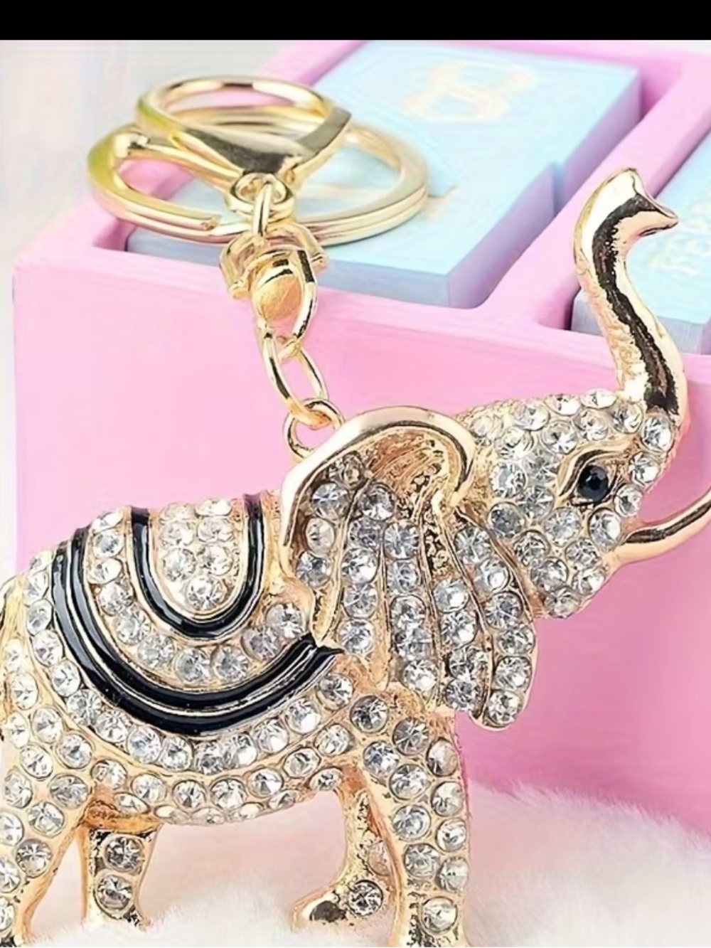 Gold Crystal Elephant Keychain - Sparkling Women’s Accessory
